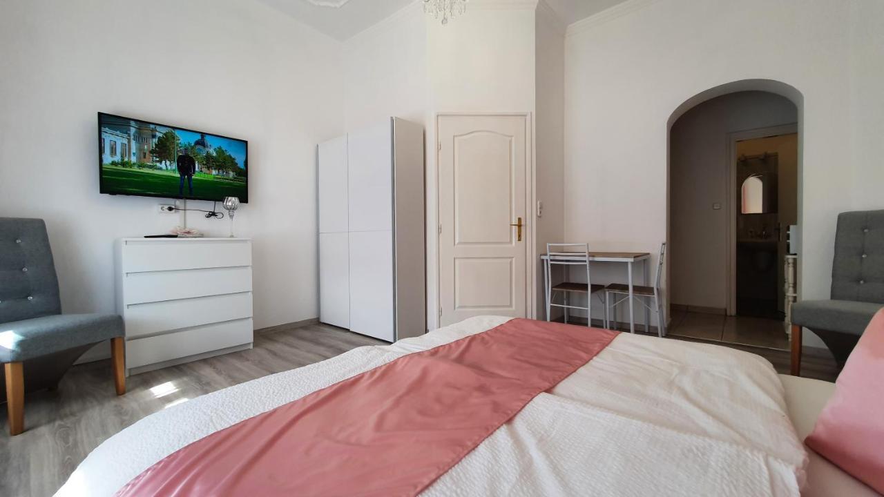 Villa Napsugar Balatonlelle Luaran gambar