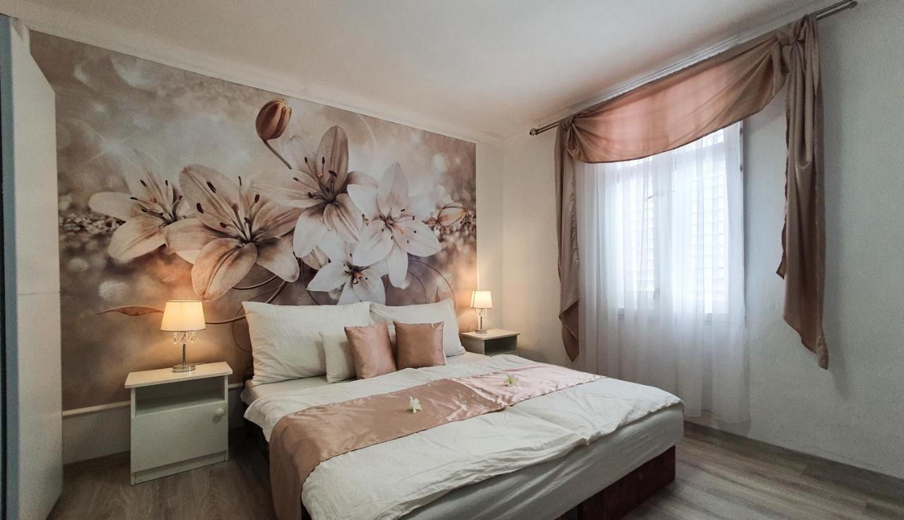 Villa Napsugar Balatonlelle Luaran gambar