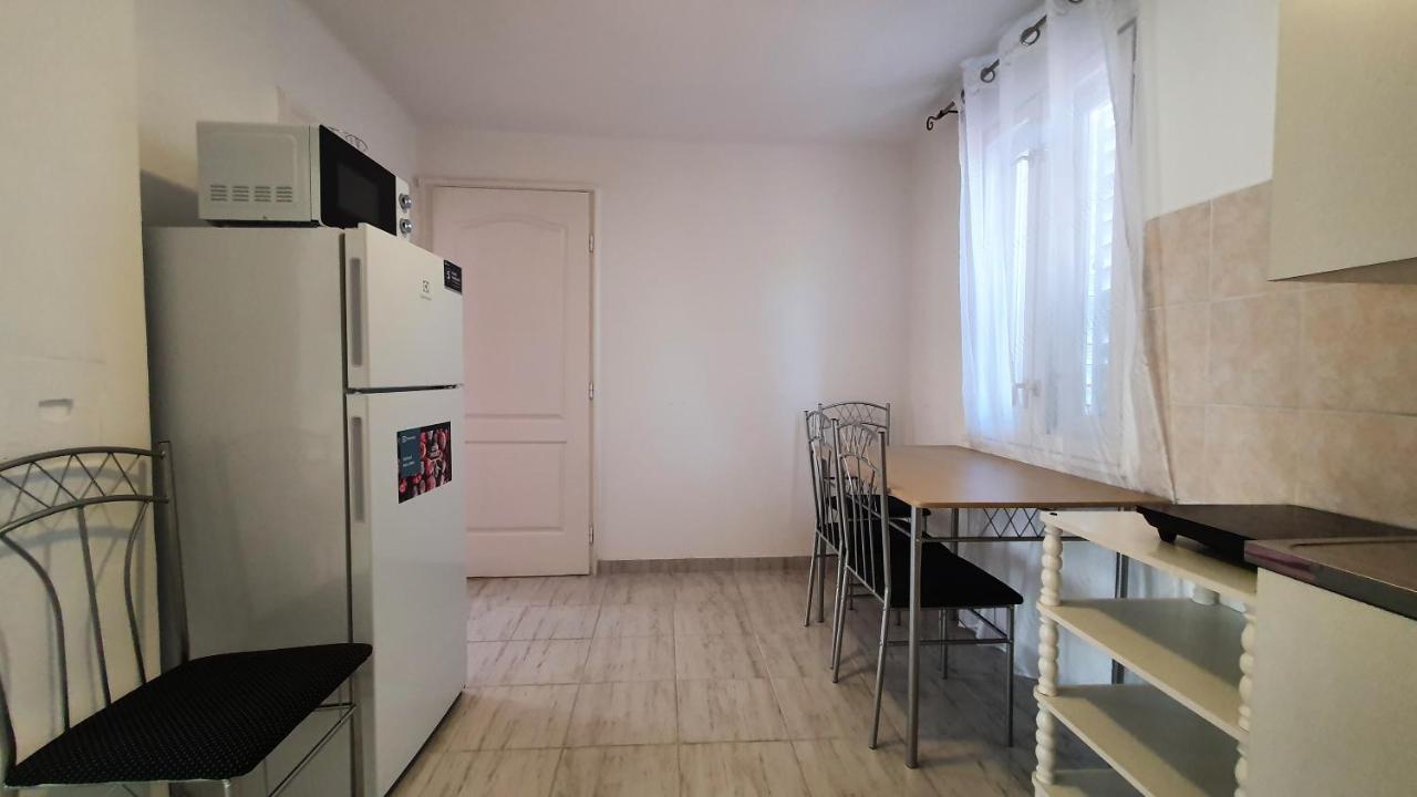 Villa Napsugar Balatonlelle Luaran gambar