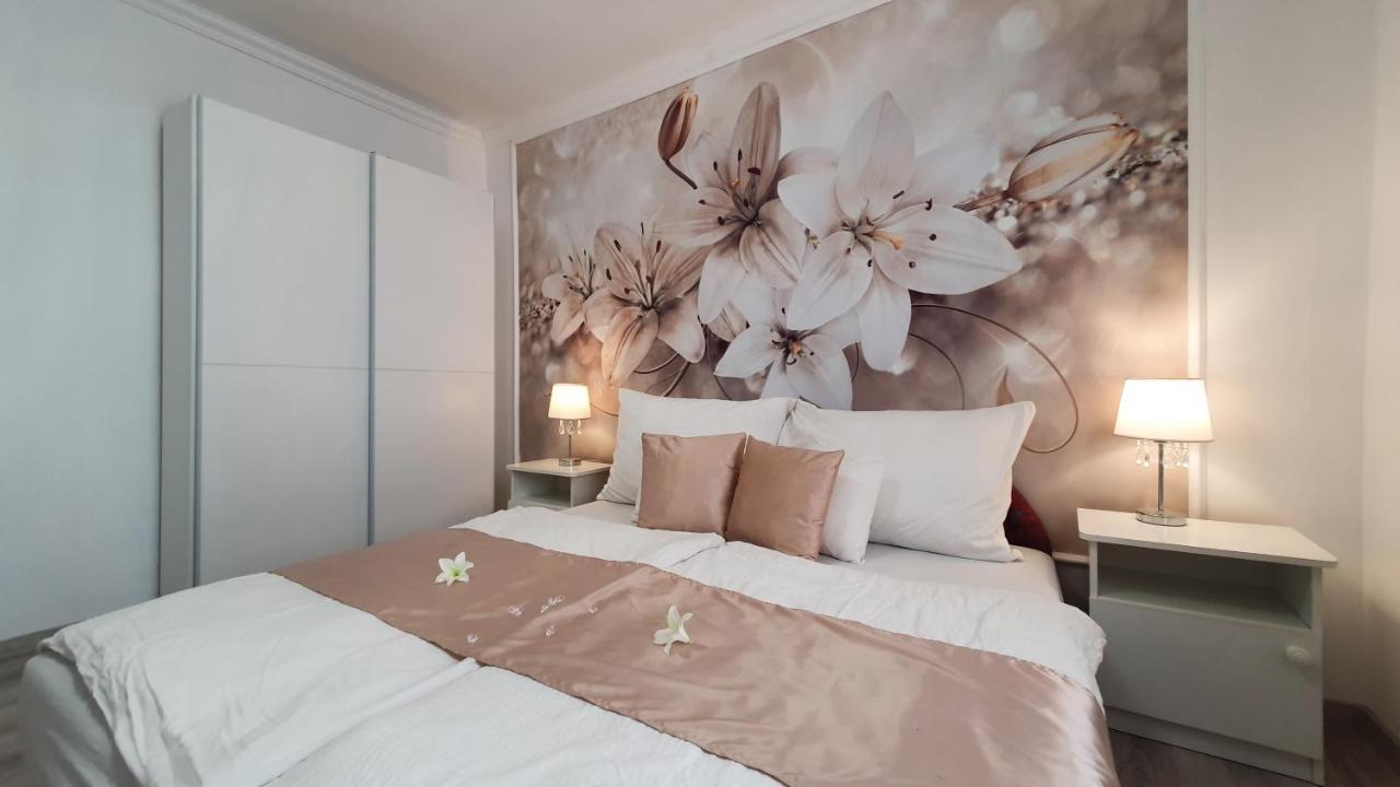 Villa Napsugar Balatonlelle Luaran gambar